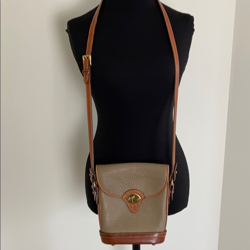 Vintage dooney & Bourke bag